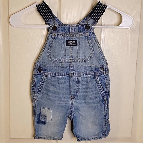 OshKosh B'gosh Denim Overall Shorts Size 18m - Picture 2 of 6